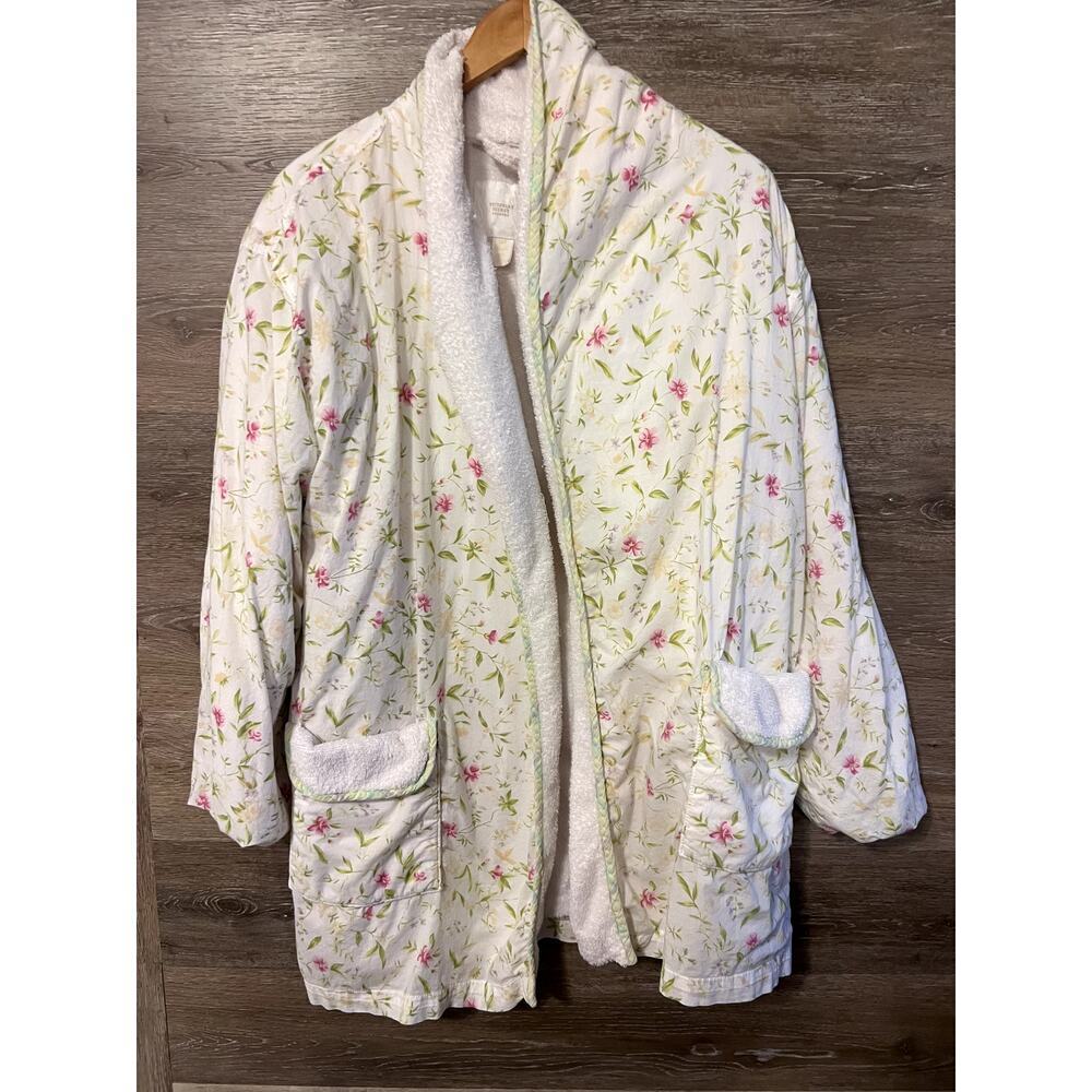 Victoria's Secret Robe Country Size XS White Floral Yellow Pockets Towel
